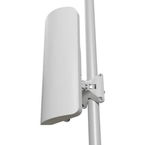 MikroTik mANTBox ax 15s WiFi6 1xGbE 1x2.5G SFP Out